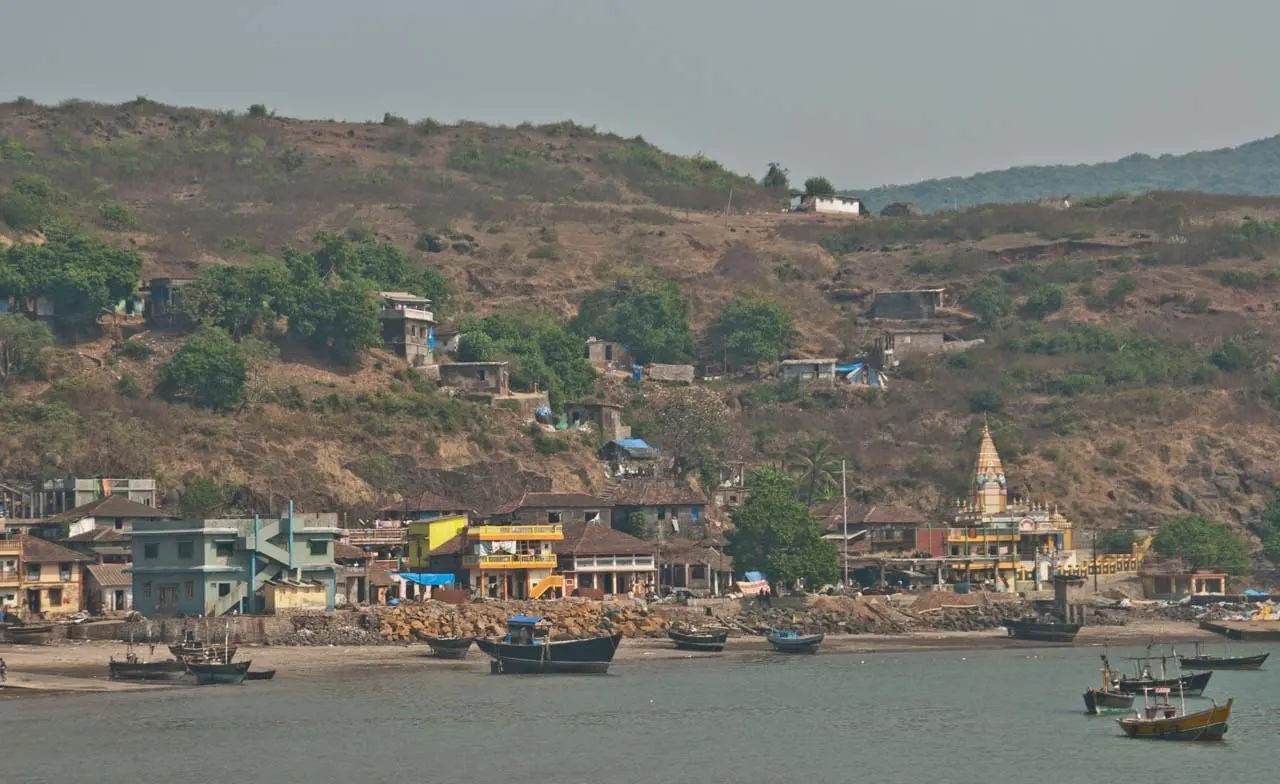 Alibaug coastline on the KP Travels beach and sea fort tour from Pune
