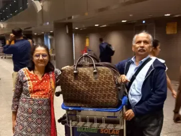 Celebrity guest travel with KP Travels, photo 9