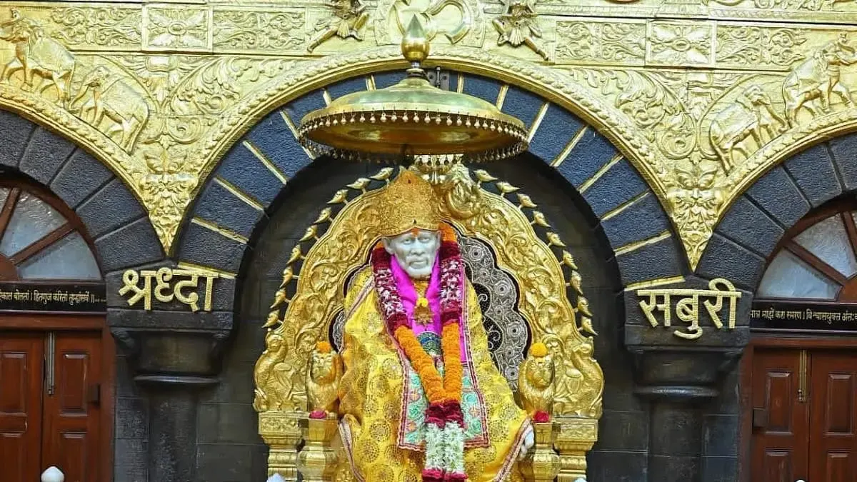 Temple shrine in Maharashtra, representing the Sai darshan trip from Pune to Shirdi arranged by KP Travels